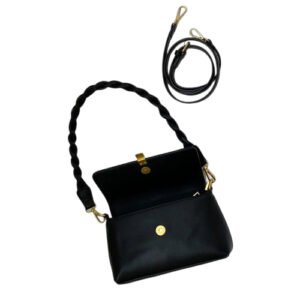 حقائب نسائية سوداء