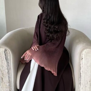 عبايات خليجية مطرزة