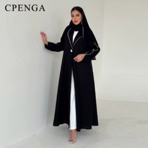 عبايات سوداء شيك