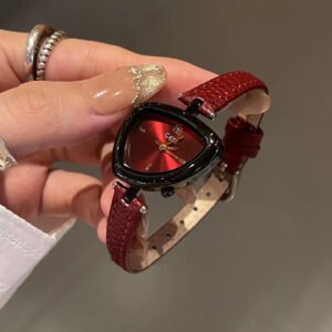 ساعة نسائية جديدة، ساعة أنيقة فاخرة بقرص مثلث غير منتظم، ساعات كوارتز عالية الجودة للنساء، هدايا للنساء